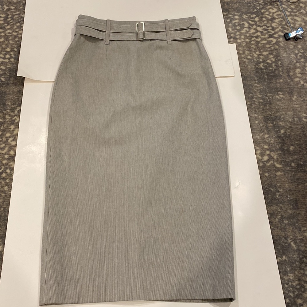 ROBERT RODRIGUEZ SIZE 4 STRAIGHT PEGGED SKIRT